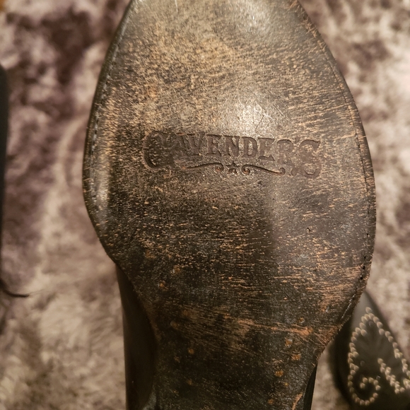 Old Gringo Black Heeled Boots with Silver Accents - Picture 12 of 12